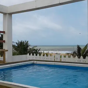 https://petit-guest-house.negombohotels.net